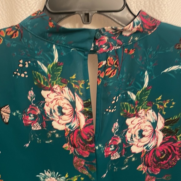 Worthington V-Neck Collar Floral Dress, Flutter Sleeves, Green, Size 14 - Picture 3 of 4